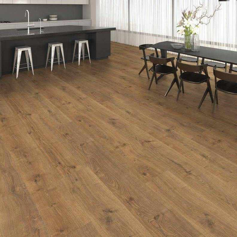 HARO Tritty 200 Aqua Gran via 4V-Laminatgulve-Haro-Portland Natur-Egulve