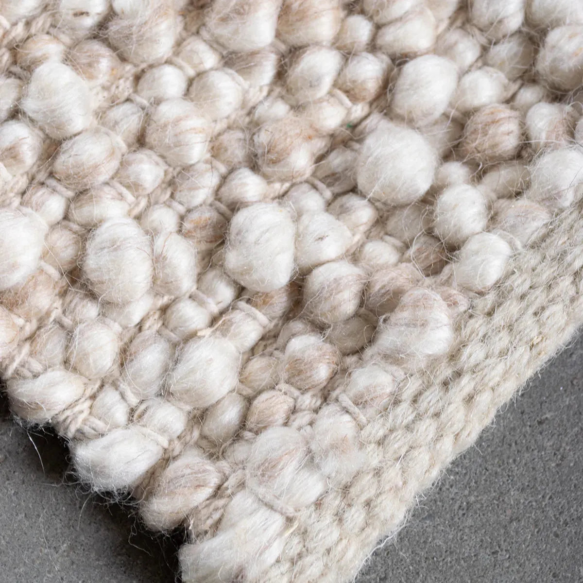 Pebble - Beige